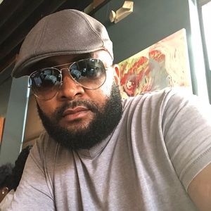 Meet your Posher, Wayne